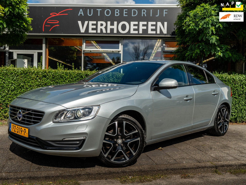 Volvo S60 2.0 D4 Polar+ Dynamic - STUUR / STOEL VERWARMING - LEDER - NAVIGATIE - XENON - CLIMATE / CRUISE - DODEHOEK 44704923-0.jpg | Autobedrijf Verhoefen