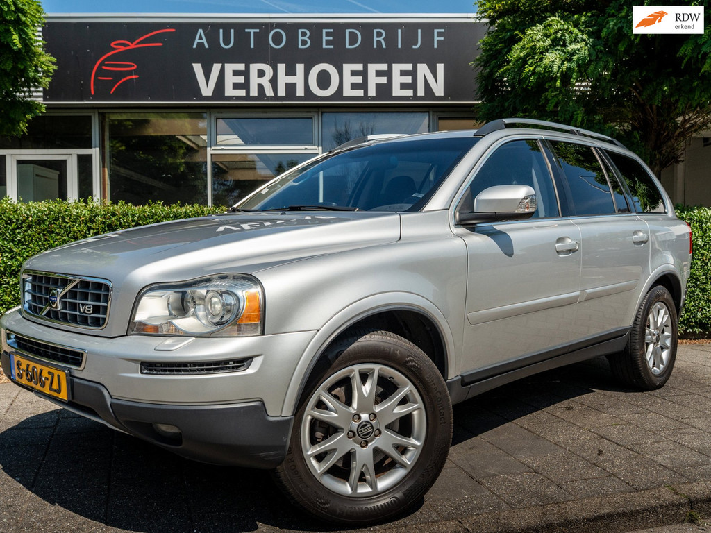 Volvo XC90 4.4 V8 - 7 PERS - STOEL VERW - XENON - CRUISE / CLIMATE CONTR - YOUNGTIMER - TREKHAAK ! 45628851-0.jpg | Autobedrijf Verhoefen