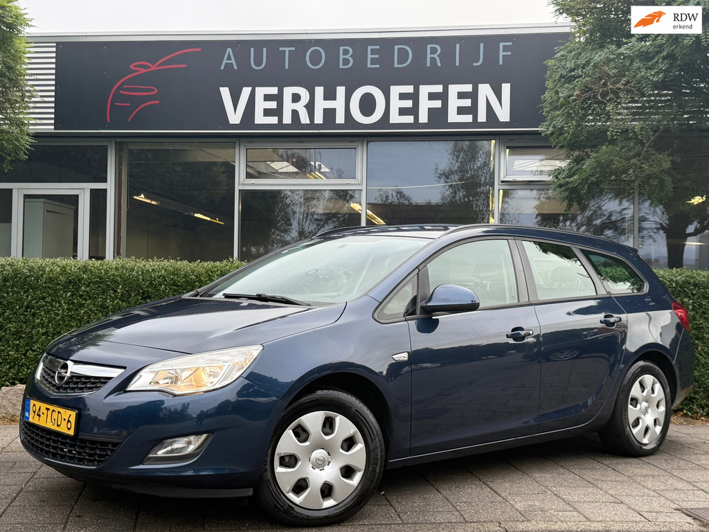 Opel Astra Sports Tourer 1.4 Business Edition - NAVI - CRUISE / CLIMATE CONTR - ISOFIX - NAP - ORG NL ! 48261277-0.jpg | Autobedrijf Verhoefen