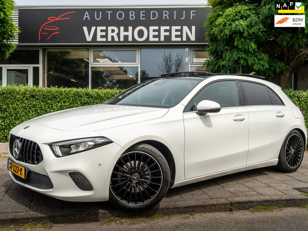Mercedes-Benz A-Klasse 200 Launch Edition - PANORAMADAK - ZWART LEDER - PARK CAMERA - CRUISE / CLIMATE CONTR ! 55575110-0.jpg | Autobedrijf Verhoefen