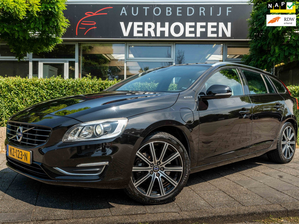 Volvo V60 2.4 D5 Twin Engine Special Edition - STOEL VERW - AUTOMAAT - MEMORY STOELEN - CRUISE / CLIMATE CONTR - TREKHAAK ! 55706217-0.jpg | Autobedrijf Verhoefen