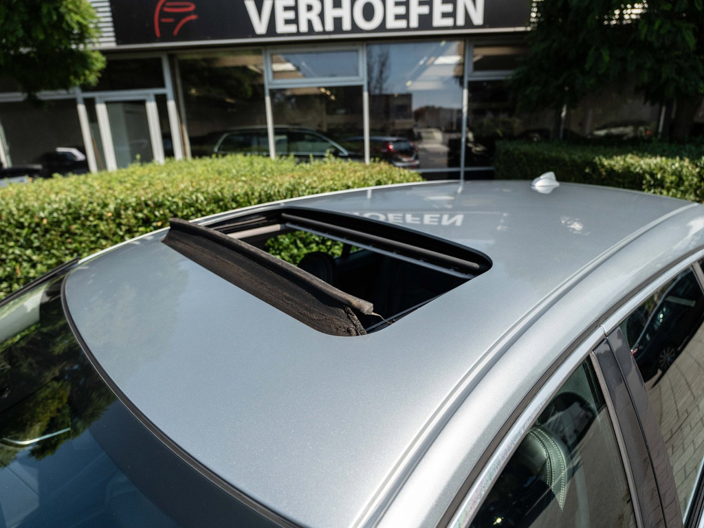 Volvo V60 2.4 D6 AWD Plug-In Hybrid Pure Limited - PANORAMADAK - AUTOMAAT - STOELVERW - PARK CAMERA - XENON ! 55706438-2.jpg | Autobedrijf Verhoefen