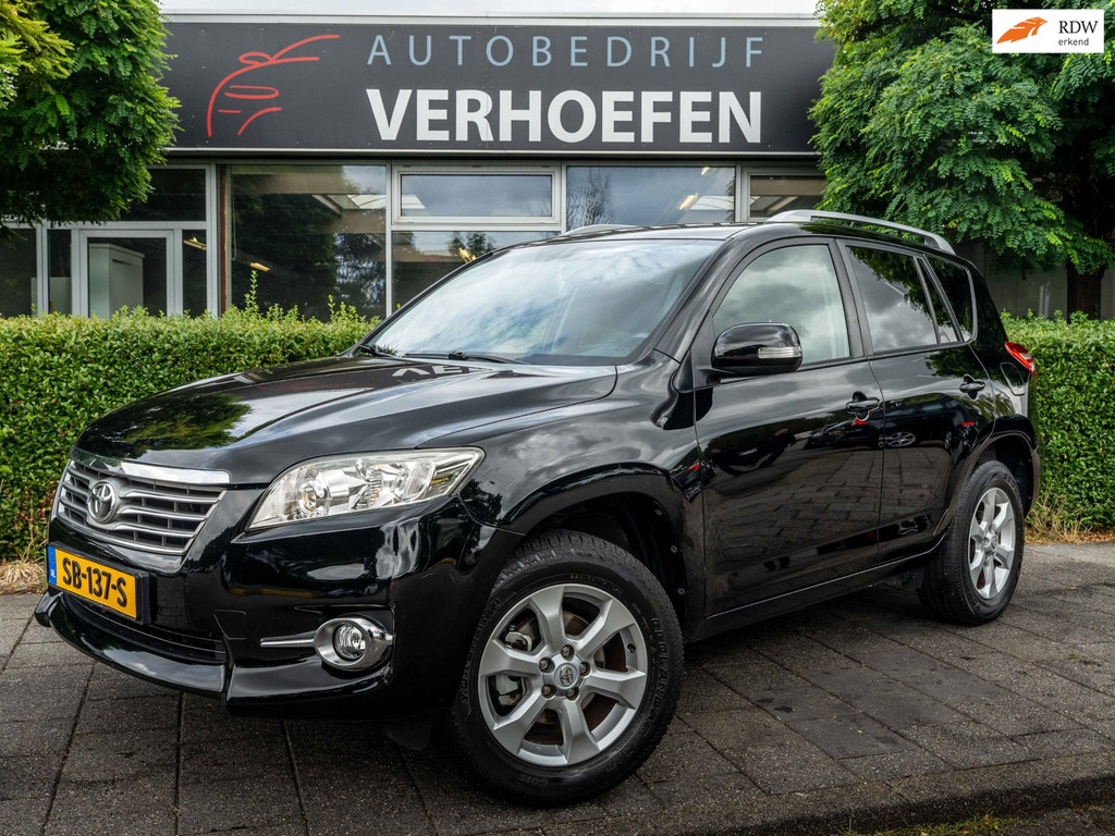 Toyota RAV4 2.0 VVTi Dynamic | AUTOMAAT | TREKHAAK | CRUISE / CLIMATE | DEALER ONDERHOUDEN | MULTI STUUR | SPRAAKBEDIENING | 56071804-0.jpg | Autobedrijf Verhoefen