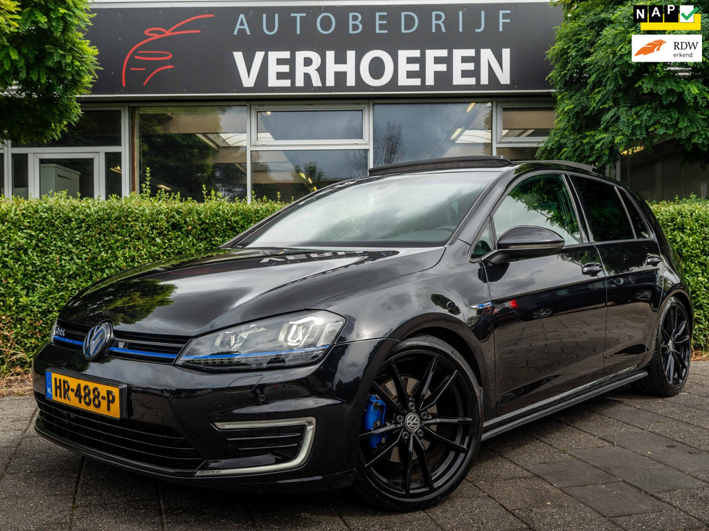 Volkswagen Golf 1.4 TSI GTE | PANORAMADAK | KEYLESS | APPLE CARPLAY | LEDER | PARKEERCAMERA | VOL ONDERHOUD | STOELVERWARMING | 56079729-0.jpg | Autobedrijf Verhoefen