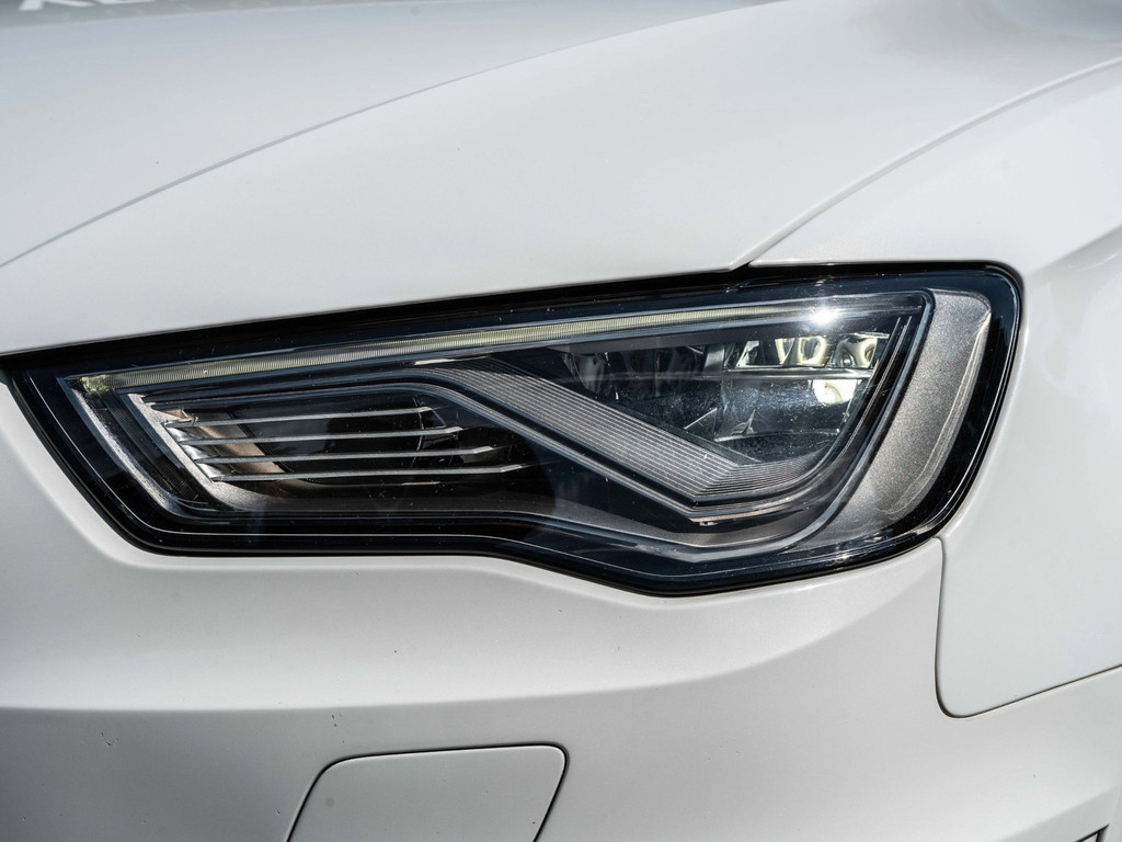 Audi A3 Sportback 1.4 E-TRON PHEV - S-LINE - PANORAMADAK - AUTOMAAT - CLIMATE / CRUISE CONTR ! 56257681-11.jpg | Autobedrijf Verhoefen