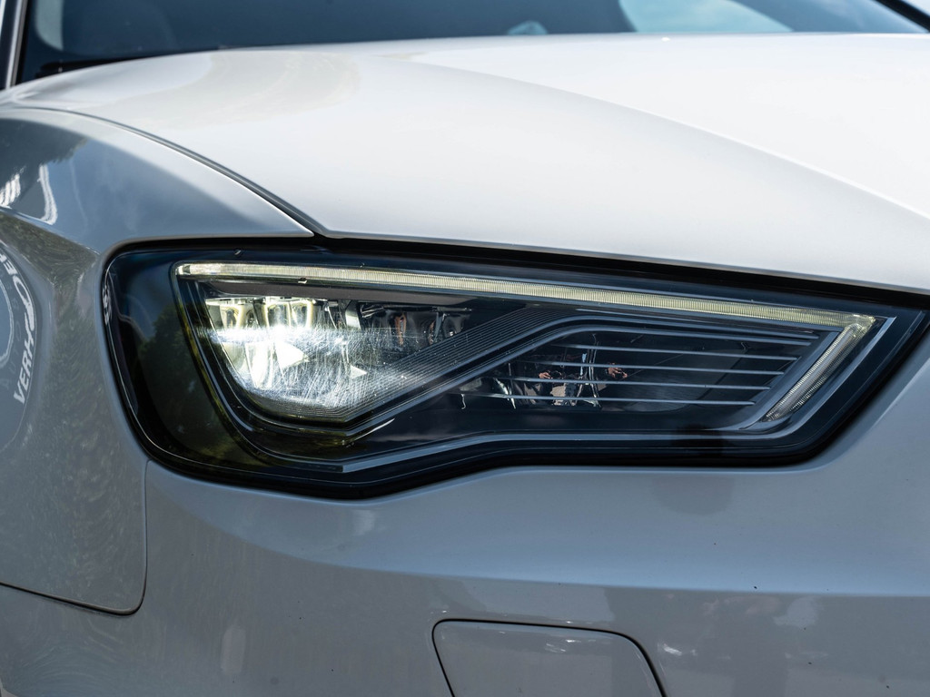 Audi A3 Sportback 1.4 E-TRON PHEV - S-LINE - PANORAMADAK - AUTOMAAT - CLIMATE / CRUISE CONTR ! 56257681-12.jpg | Autobedrijf Verhoefen