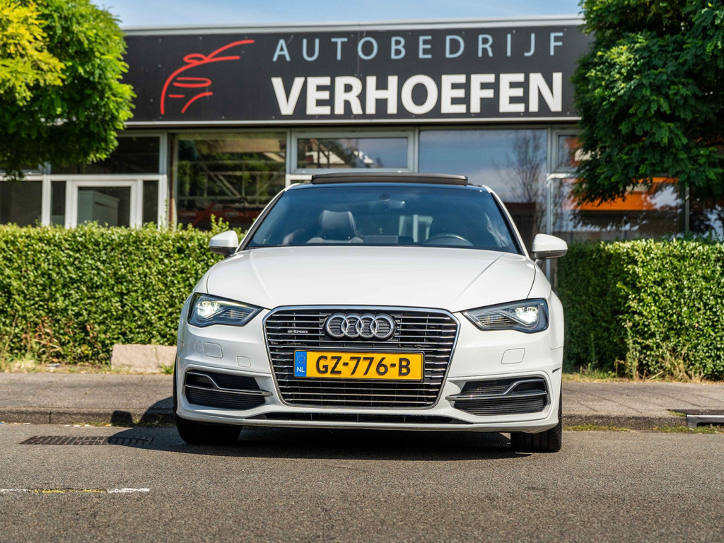 Audi A3 Sportback 1.4 E-TRON PHEV - S-LINE - PANORAMADAK - AUTOMAAT - CLIMATE / CRUISE CONTR ! 56257681-4.jpg | Autobedrijf Verhoefen