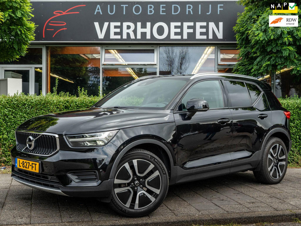 Volvo XC40 1.5 T2 Momentum - APPLE CARPLAY - CRUISE CONTR - LANE ASSIST - ORG NL - NAP !! 56451069-0.jpg | Autobedrijf Verhoefen