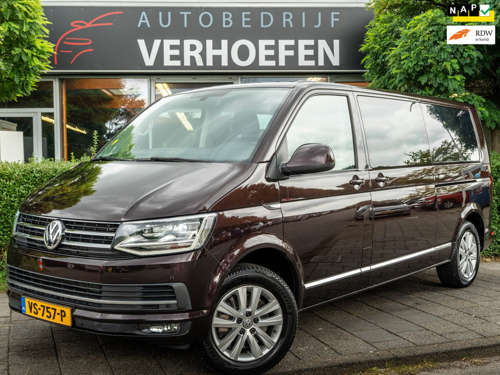 Volkswagen Transporter CARAVELLE 2.0 TDI L2H1 DC Highline - AUTOMAAT - MARGE - APPLE CARPLAY - PARKEER CAMERA - TREKHAAK! 56624165-0.jpg | Autobedrijf Verhoefen