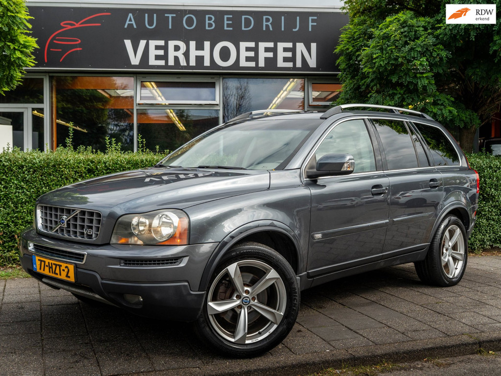 Volvo XC90 4.4 V8 Momentum 7PERS - AUTOMAAT - PARKEER CAMERA - TREKHAAK - LEDER - YOUNGTIMER ! 56707488-0.jpg | Autobedrijf Verhoefen
