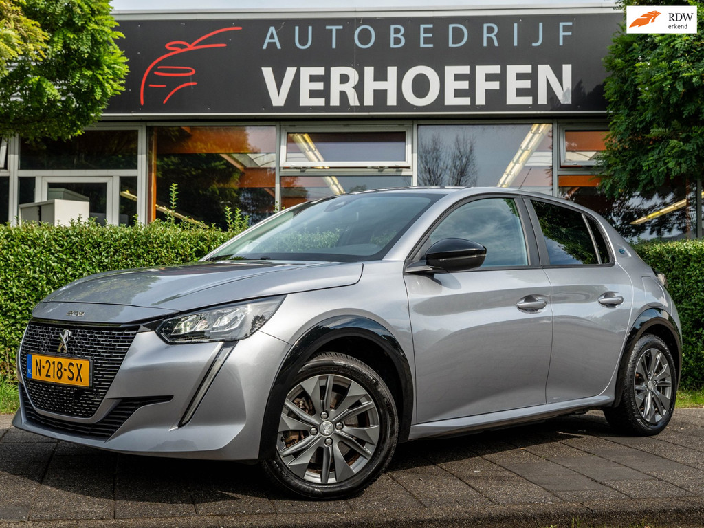 Peugeot e-208 EV Active Pack 50 kWh - 92,5% SOH - APPLE CARPLAY - PARKEER CAMERA - DEALER AUTO ! 56742317-0.jpg | Autobedrijf Verhoefen