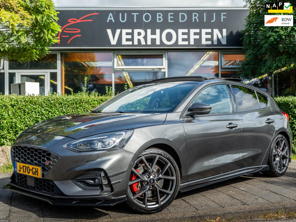 Ford Focus 2.3 EcoBoost ST-3 | MOTOR 65K GELOPEN | NIEUWE BAK | FULL OPTION !! 57120275-0.jpg | Autobedrijf Verhoefen