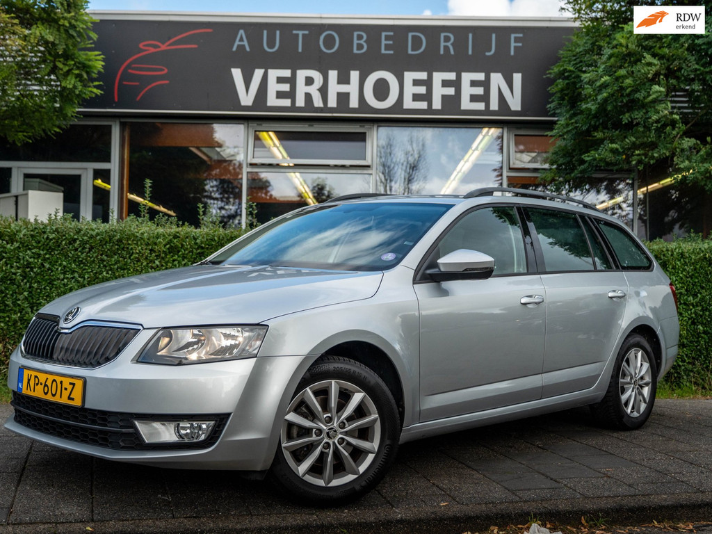 Škoda Octavia Combi 1.0 TSI Greentech Ambition Business | DEALER ONDERHOUDEN | CLIMATE / CRUISE | NAVIGATIE | NAP KM STAND 57345585-0.jpg | Autobedrijf Verhoefen