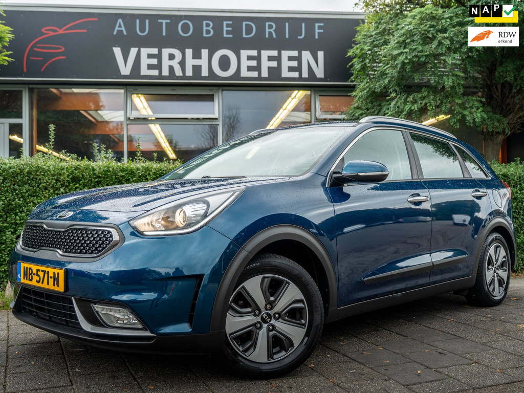 Kia Niro 1.6 GDi Hybrid First Edition CAMERA/LANE ASSIST/TREKHAAK/APPLE CARPLAY/CRUISE CONTROL/STOELVERWARMING/NAP/DEALER AUTO! 57512301-0.jpg | Autobedrijf Verhoefen