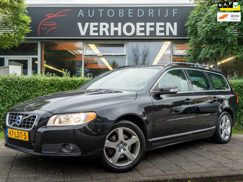Volvo V70 2.4D | D5 | AUTOMAAT | LEDER | STOELVERWARMING | CLIMATE / CRUISE CONTR | VOLLEDIG ONDERHOUDEN | NAVIGATIE 57521088-0.jpg | Autobedrijf Verhoefen